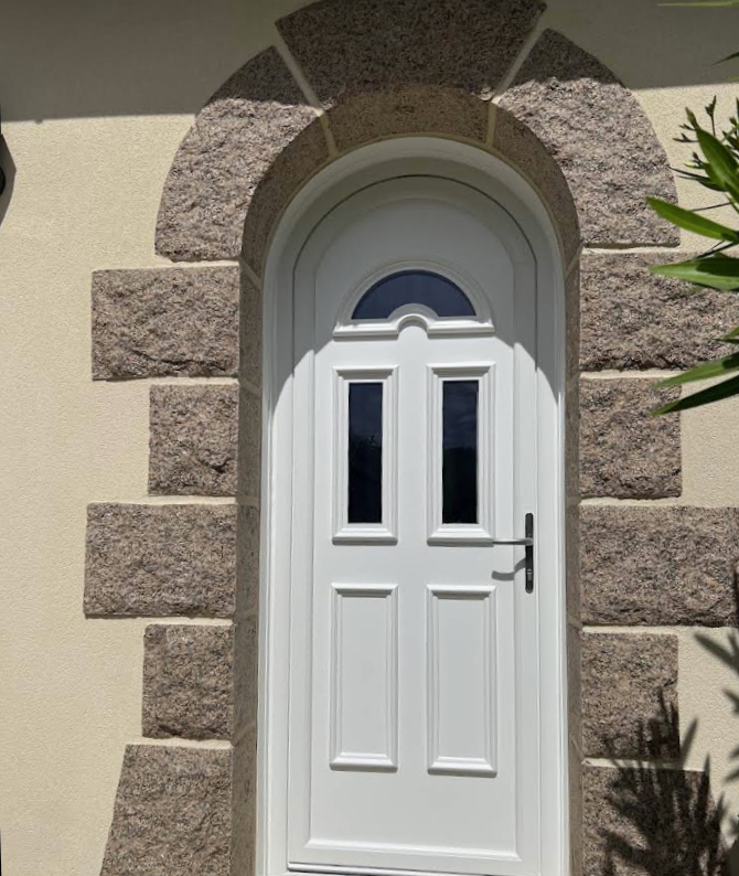 Porte de maison — Rénovation, maison individuelle